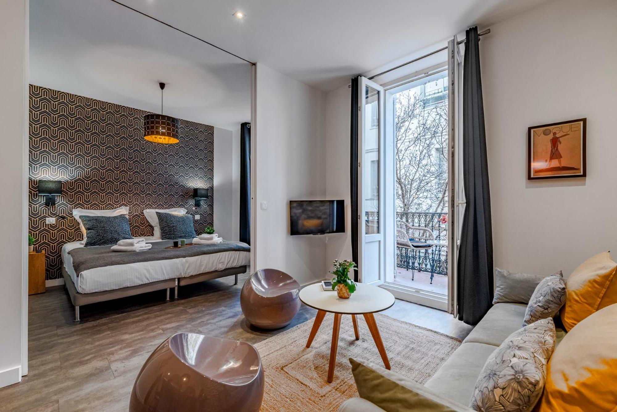 Luxury Family 2Br - Prime Location, Walk To Beach & Shopping, Sunny Balcony - Totolulu Cannes Hoche Eksteriør billede